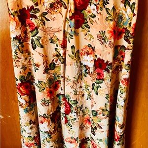 Retro rockabilly floral dress. Bran new In S